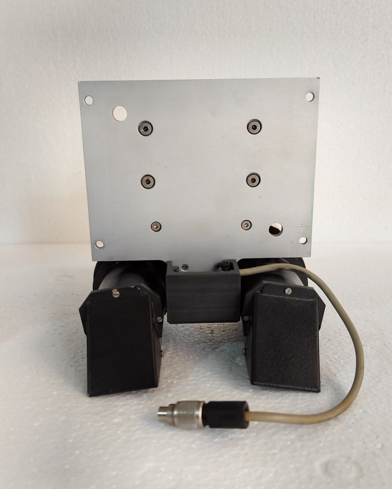 admin/uploads/uploads/Moller Wedel Ref 655 172 Surgical Microscope Head_6.webp